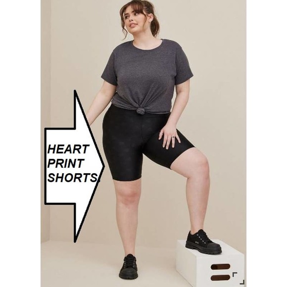 Torrid Shorts Womens 4X Biker Bermuda Heart Print Pull On Stretch Black - Picture 4 of 13